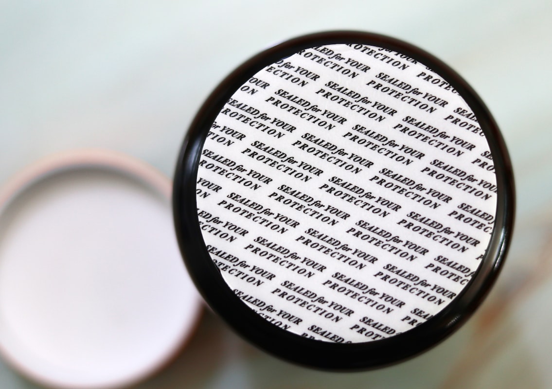 Oil-free mattifying cream for combination skin